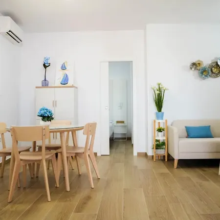 A Estrenar Gallardo 3 Con Piscina Privada - Soló Parejas O Familias