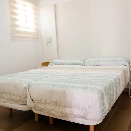 A Estrenar Gallardo 3 Con Piscina Privada - Solo Parejas O Familias Villa