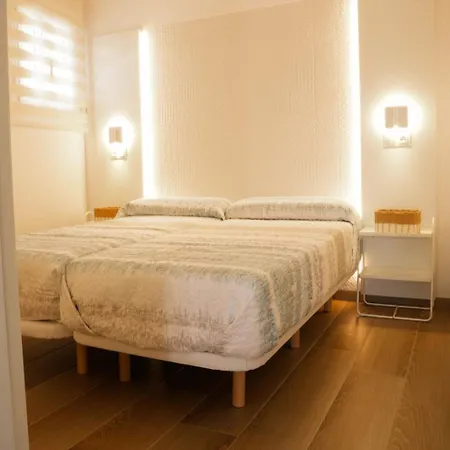 A Estrenar Gallardo 3 Con Piscina Privada - Solo Parejas O Familias Villa