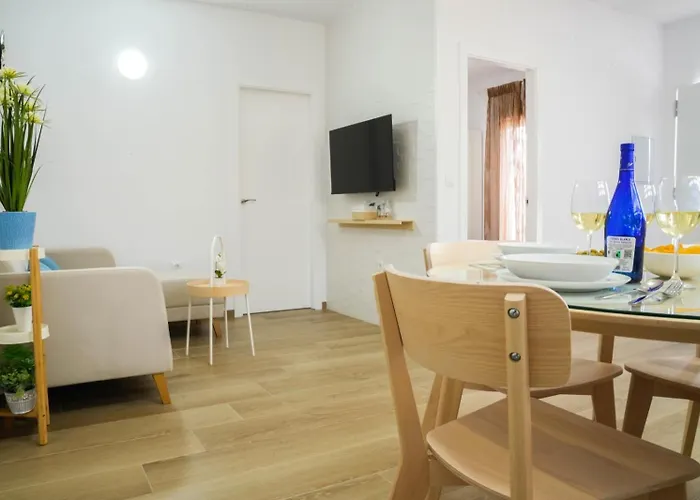 A Estrenar Gallardo 3 Con Piscina Privada - Solo Parejas O Familias * 科尼尔-德拉弗龙特拉