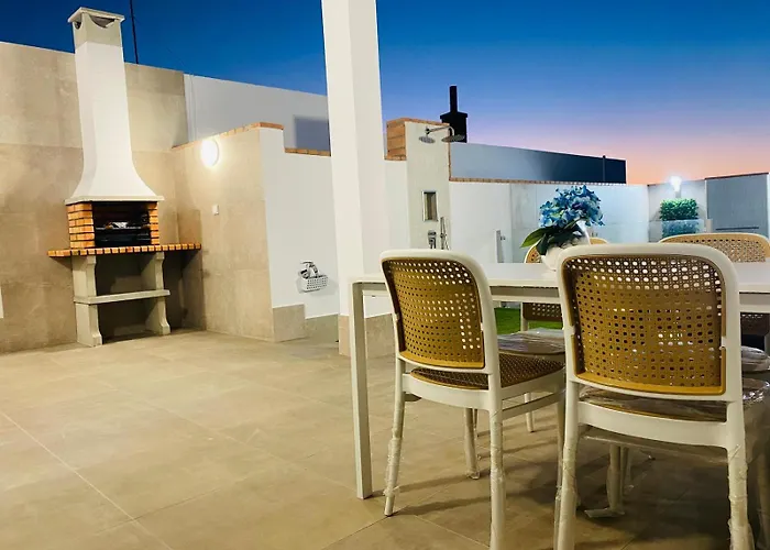 Villa Cerca Conil-playa Gallardo 3 Con Piscina Privada - Solo Parejas O Familias *